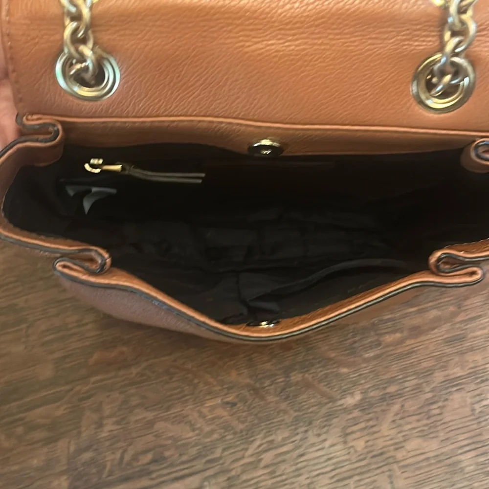 Marc by Marc Jacobs Chain Reaction Robin Shoulder Bag - Picture 5 of 10